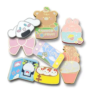 Pin de Metal duro esmaltado para decoración del hogar, chapa de alta calidad con diseño artístico personalizado y coleccionable de <span class=keywords><strong>Anime</strong></span> - Product Image 1
