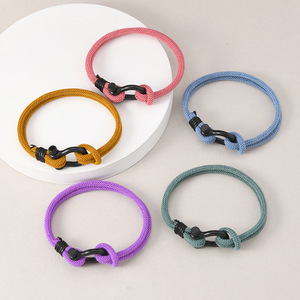 Pulseras Unisex de Moda Deportiva Hechas a Mano con Hebilla en Forma de Herradura en Acero Inoxidable y Cuerda Trenzada de Milán - Product Image 2