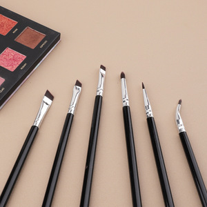 Pinceles de maquillaje de <span class=keywords><strong>ojos</strong></span> precisos detallados 6PCS Juego de brochas de maquillaje delineador de <span class=keywords><strong>ojos</strong></span> fino superfino - Product Image 4