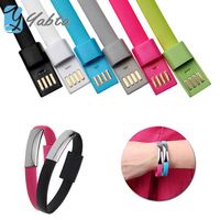 Chargeur de téléphone portable en gros Meilleure vente pas cher prix forme briquet conception bracelet câble de charge pour iphone