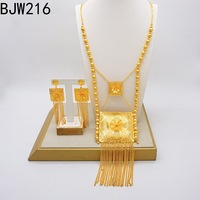 Exquis Cuivre Plaqué Or Dubai Ensemble de Bijoux de Mariée pour Mariages Festivals Comprend Collier Bracelet Anneau Thème Musulman Cadeau