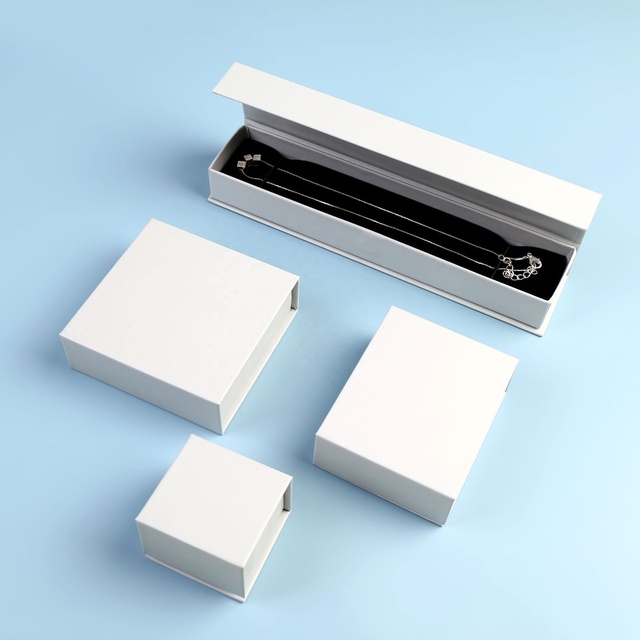Mini Travel Magnetic Jewelry Box Portable Ring Bracelet Cardboard Storage Case Small Jewellery Packaging Paper Necklace Boxes
