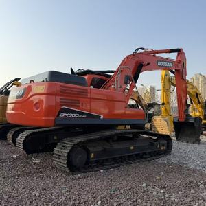 รถขุดตีนตะขาบ Doosan DX300LC มือสอง 30 ตัน ของแท้จากเกาหลี ชั่วโมงการทำงานต่ำ ระบบไฮดรอลิกดีเยี่ยม เหมาะสำหรับงานก่อสร้างและเหมืองแร่ - Product Image 2