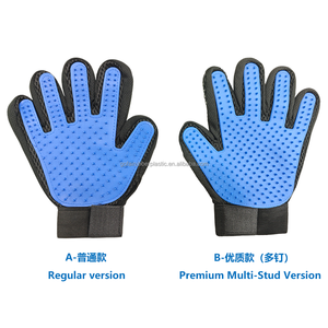 <b>Pet</b> Grooming Glove - Deshedding Brush for Dogs Cats, Gentle Hair Remover & Massage Mitt - Product Image 2