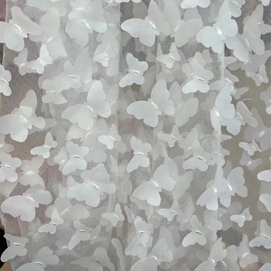 Tessuto in Tulle con Ricamo 3D di Farfalle Leggere, Disponibile in Bianco/Nero/Blu e Altri Colori - Product Image 2