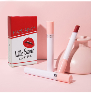 Coffret de 4 rouges à lèvres mats effet cigarette, longue tenue, résistant à l'eau, tube fin, couleurs nude et rouge, maquillage végétalien, cadeau - Product Image 4