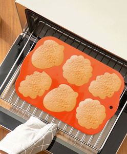 Hot Flowers Shape <b>Silicone</b> <b>Baking</b> Pastry Mold for Cake Tool with OPP Bag OEM/ODM Welcome - Product Image 2