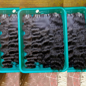 Extensiones de Cabello Humano Indio Remy Virgen Más Vendidas, 100 Gramos, Calidad Superior, Ondas Naturales Sueltas y Profundas, Directo de India - Product Image 1