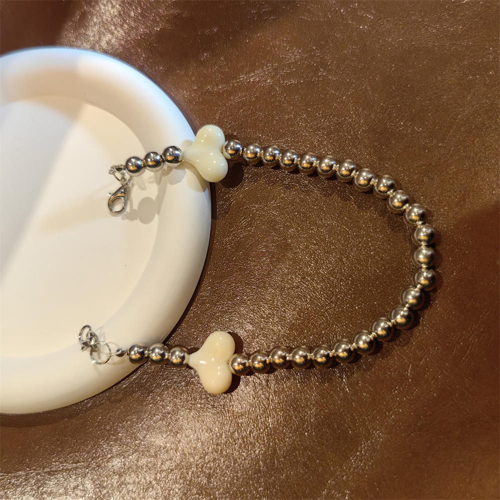 #06 white heart silver bead shoe heel chain