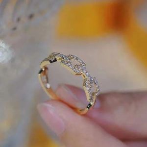 Bague de fiançailles en or jaune 18 carats pour femme, design boucle de chaîne tendance, diamant naturel véritable 0,40 carat, bijou de fête - Product Image 2