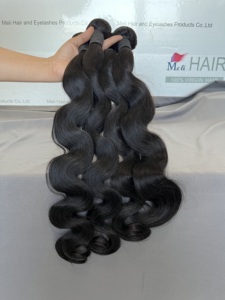 Extensiones de Cabello Humano Meli, Cabello Virgen Indio en Paquetes, Doble Trama a Máquina, Disponible en Todos los Colores - Product Image 4