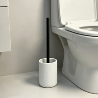 Support de brosse de toilette en résine blanche à rayures verticales, vente en gros directe d'usine, ensemble de brosse de toilette, organisateur de brosse de nettoyage pour toilettes