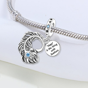 Pulsera original de cuentas de cobre blanco - Joyería DIY con colgante de plumas, joyería personalizada para mujer - Product Image 2