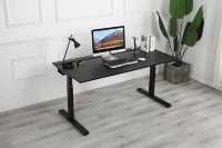 Bureau de jeu électrique réglable en hauteur Table d'ordinateur portable à deux moteurs avec lumière LED RVB