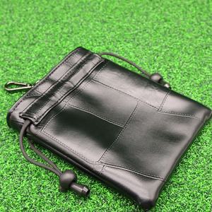 Pochette de balles à cordon de serrage en cuir PU personnalisée sac de balle noir uni élégant pour le stockage de t-shirt et accessoires pochette d'objets de valeur de golf - Product Image 6