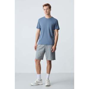 Shorts en coton tricoté mi-long pour homme Air Jones - Gris chiné texturé épais et doux, vêtements de sport décontractés, élastiques et respirants pour tous les jours - Product Image 1