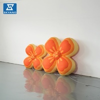Dispositif gonflable personnalisé en forme de fleur d'osmanthus orange, modèle floral gonflable géant pour la décoration d'événements en extérieur et de sites touristiques