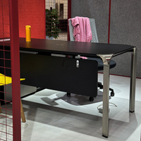 Bureau de direction contemporain avec pieds en métal YEDDKIN TONE, table de direction avec support