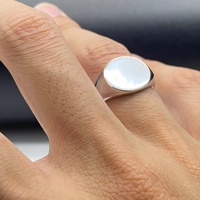 Runder Siegelring für Herren aus 925er Sterlingsilber, Rohling, personalisierbar mit individueller Laser-Gravur des Logos