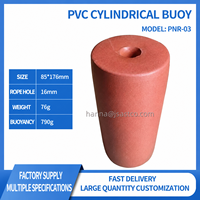 Bouée ronde en PVC durable avec trou pour corde, couleurs personnalisables, adaptée aux environnements marins.
