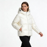 Blouson court d'hiver pour femme Boying - Capuche coupe-vent respirante, imprimé logo moelleux, doudoune chaude ODM / OEM