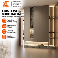 Meuble de rangement d'entrée moderne de luxe avec armoire à chaussures intégrée et espace d'organisation dissimulé, design gain de place pour entrée de villa résidentielle