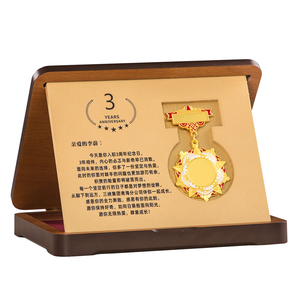 Top-End Blank Wooden Plaque with Metal Base Honoring Wooden Craft for Awards Welcome Gifts UV Printed MDF Packed in Wooden Box