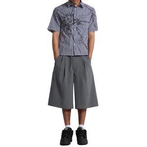 Shorts de costume sur mesure à double plis et braguette boutonnée, en coton gris, coupe ample, jambe large, style Bermuda premium - Product Image 3