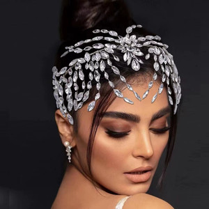 Vigne de cheveux en cristal strass argent pour femmes filles mariage accessoires de cheveux de mariée pour les mariées leur fête élégante postiche pour - Product Image 2