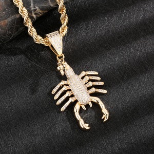 Offre Spéciale : Collier Pendentif Moissanite Luxe Hip Hop Personnalisé pour Homme, Plaqué Argent et Or, Idéal pour les Fêtes, Disponible à Bon Prix - Product Image 4