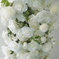 Arche de fleurs en corne de rose en soie artificielle blanche faite à la main pour les décorations de fête de jardin pour les cérémonies de promenade