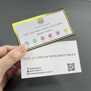 Cartes de visite de luxe en gros avec bordure dorée, cartes personnalisées imprimées avec insert en feuille d'or, cartes d'emballage pour marque cosmétique - Product Image 3