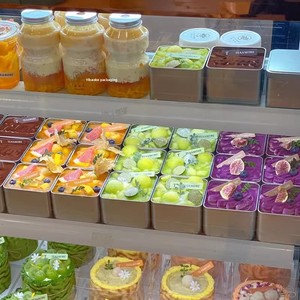 Boîte à gâteau carrée en fer blanc, boîte en fer blanc pour tiramisu, gâteau aux couches de lait de soja, <span class=keywords><strong>mini</strong></span> pâtisseries et desserts, emballage jetable à emporter - Product Image 4