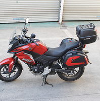 Boîte latérale de sacoche de moto de haute qualité avec poignée Solution de stockage parfaite en matériau PP durable
