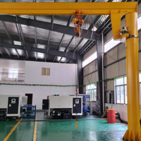 Grue à flèche rotative à 360 degrés montée sur pilier avec palan motorisé, capacité 20 tonnes, pour utilisation en construction et logistique extérieure