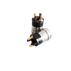 Katup Solenoid Injektor Diesel FOORJ02697 Katup Solenoid Common Rail F00RJ02697 Cocok untuk Injektor 0445120003 0445120004. - Product Image 1