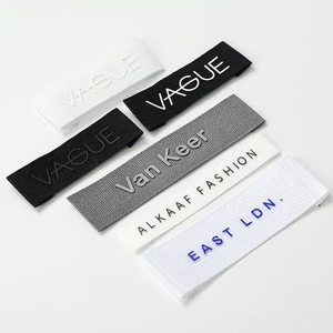 <span class=keywords><strong>Etichette</strong></span> Personalizzate con Logo in Rilievo 3D, Termoadesive, in Raso, Tessute o in Silicone, da Cucire su <span class=keywords><strong>Abbigliamento</strong></span> - Product Image 4