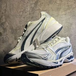 Zapatillas de Diseñador de Moda para Hombre y Mujer, Forro de Malla de Alta Calidad, Cierre con Cordones, Marca Popular de Tendencia, Estilo Deportivo para Caminar - Product Image 2