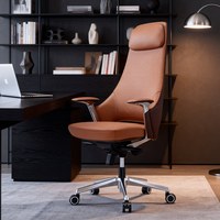 Chaise de bureau luxueuse, ergonomique, en cuir véritable, à dossier haut, avec fonction de réglage de la hauteur et de rotation.