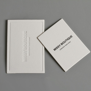 Etiqueta Colgante de Papel Especial Multicapa, Personaliza tu Logotipo, Etiqueta Colgante Reciclable de Buena Calidad para Prendas - Product Image 1