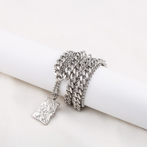 จี้รูปทรงเรขาคณิตไทเทเนียมสตีลแบบยูนิเซ็กซ์ สร้อยคอคิวบันสองชั้น สร้อยคอแฟชั่นแบบโชคเกอร์ - Product Image 2