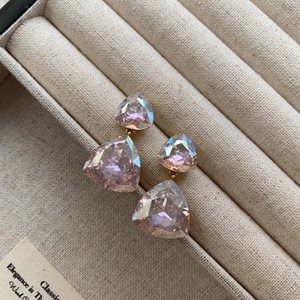 Pendientes de Luz Prismática, Brillantes, con Corte Trillón, Circonitas Cúbicas Coloridas en Diseño Geométrico de Gota, Joyería de Lujo - Product Image 4