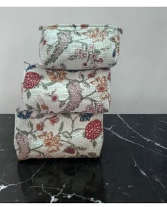 Bolsa de Almacenamiento de Cosméticos Premium SHINING POINT INTERNATIONAL, Estilo Bohemio con Patrón de Hilo, Cierre de Cremallera Resistente, Portátil - Product Image 3