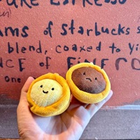 Jouet en peluche mignon de dessin animé pour la pâtisserie, tarte au chocolat, tarte aux œufs, porte-clés en peluche, pendentif de poupée