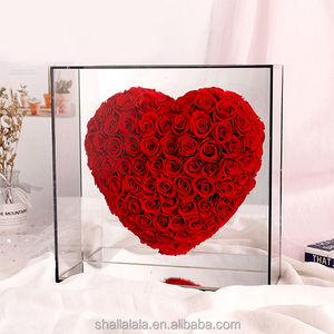 Wholesale Luxury Heart Shape Flower Gift Box Preserved Roses In Acrylic Box Wedding Flower Box Love Gift For Girlfriend