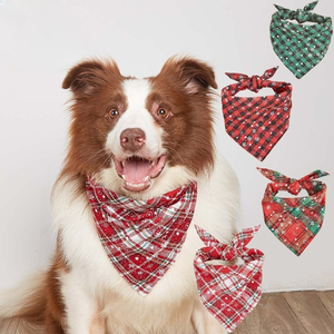 <span class=keywords><strong>Bandana</strong></span> Creativa e alla Moda per Cani e Gatti per il Festival Invernale di Natale (Sciarpa/Cravatta Triangolare Personalizzabile in Cotone a Doppia Faccia a Quadri) - Product Image 1