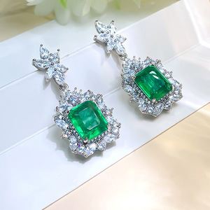 Orecchini Pendenti Quadrati Vintage per Donne, Eleganti Accessori per Orecchie da Indossare Ogni Giorno - Product Image 2