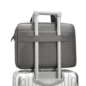 Moderna Bolsa de Transporte para Portátil Coreana de Poliéster con Correa de Hombro Protectora, Venta al por Mayor, 15.6 Pulgadas, para Hombre y Mujer, Varios Tamaños, para Uso Diario - Product Image 4