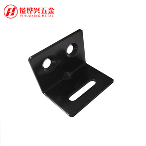 เหล็กฉากยี่ห้อ YIHUAXING รูปตัว L 90 องศา สีดำเคลือบอิเล็กโทรโฟรีติก พร้อมรูแนวนอนสำหรับยึดมุม - Product Image 2