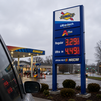 Panneau publicitaire LED personnalisé pour station-service extérieure, totem d'affichage des prix du carburant pour l'image de marque des stations-service